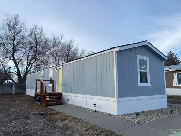 245 SW Dawn Dr, Mountain Home, ID 83647