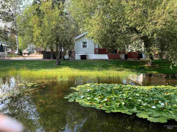 514 E13 Sawyer St #E13, Cascade, ID 83611