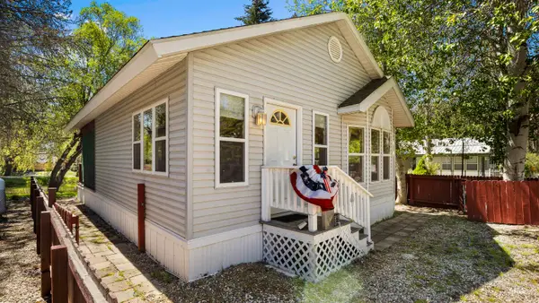 514 E13/14 Sawyer St. #E13/14, Cascade, ID 83611