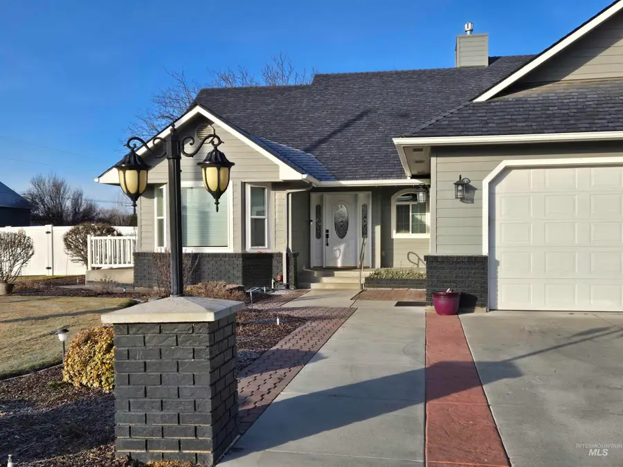 405 N Dorian Drive, Ontario, OR 97914 - #2