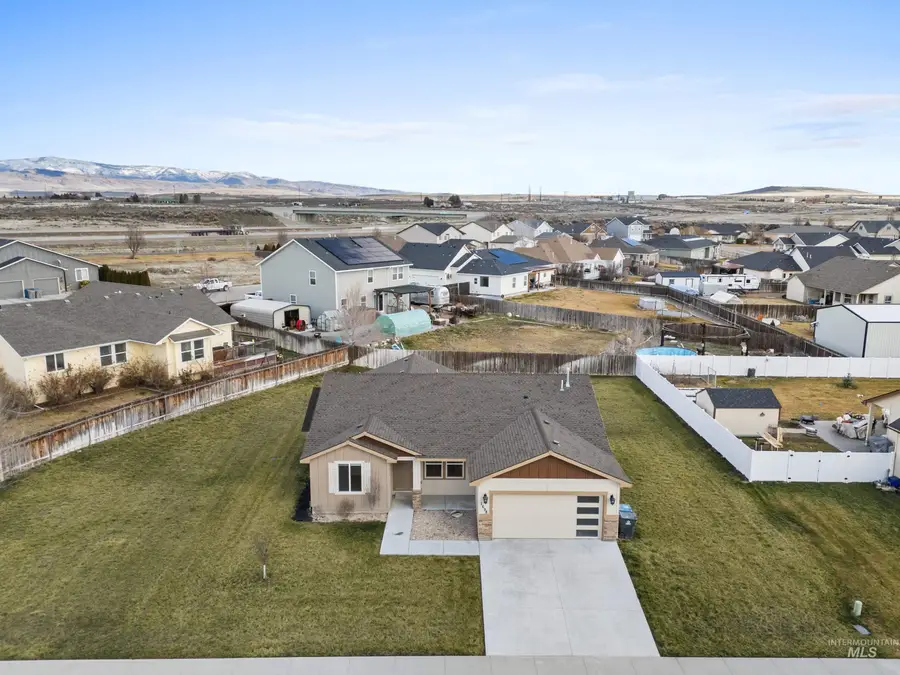 1698 NE Quarry Ave, Mountain Home, ID 83647 - #2