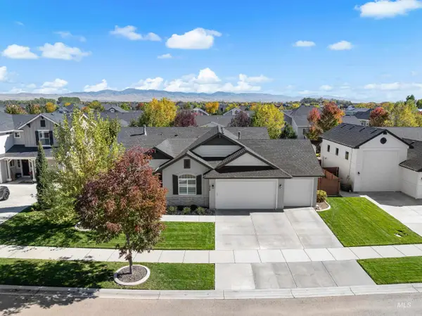 1956 N World Cup Way, Eagle, ID 83616