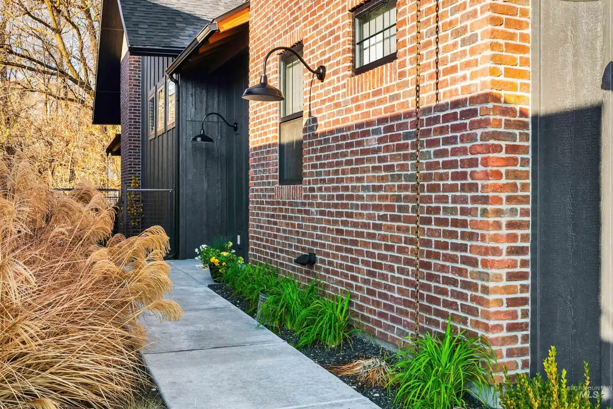 241 S Steel Farm Ave, Eagle, ID 83616 - #1