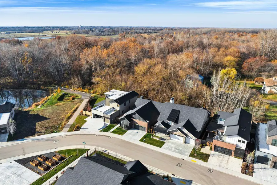 241 S Steel Farm Ave, Eagle, ID 83616 - #3