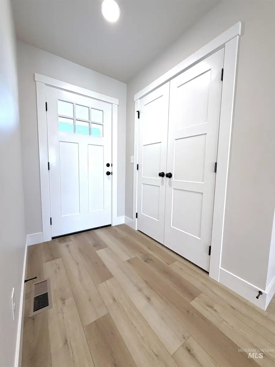 1907 Oregon Lane, Caldwell, ID 83605 - Image #3