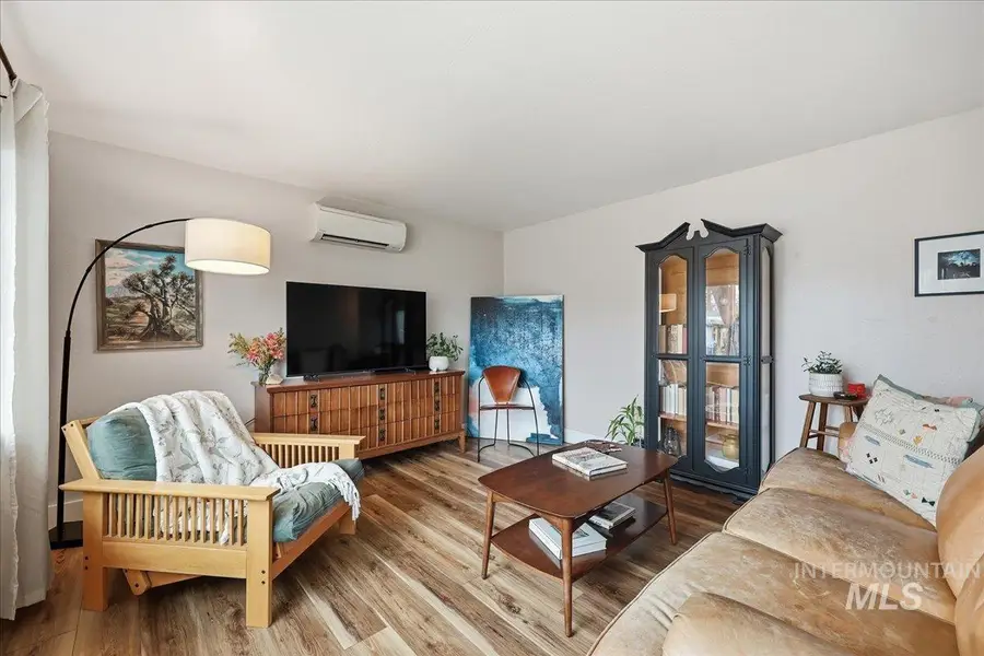 508 E Washington Ave, Nampa, ID 83686 - #3