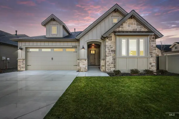 2465 E Berghan Ln, Meridian, ID 83642