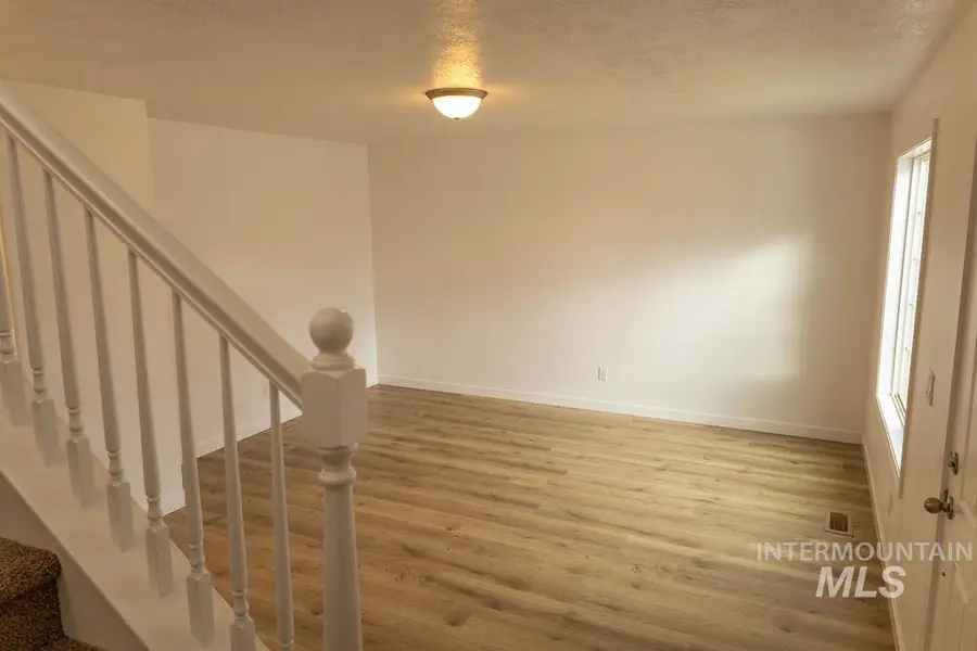 4328 E Vineyard, Nampa, ID 83686 - #3