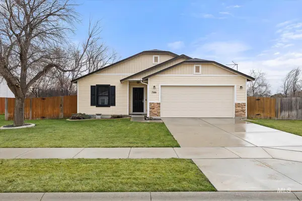 7166 E Yellow Fern Rd., Nampa, ID 83687