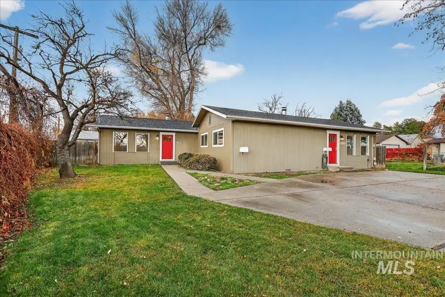 3110 W Stewart Ave, Boise, ID 83702 - #2