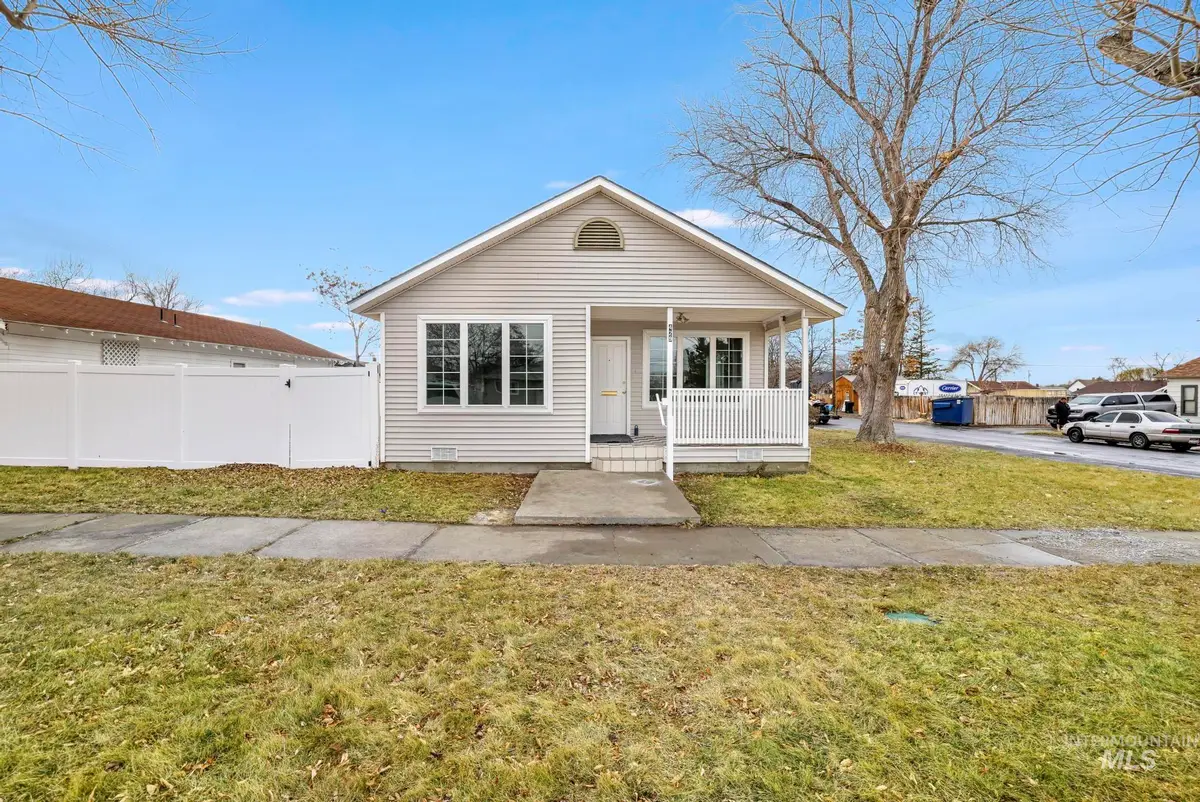 429 11th Ave N, Buhl, ID 83316 - #1