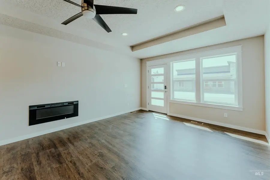 1239 Phillips Circle, Ontario, OR 97914 - #3