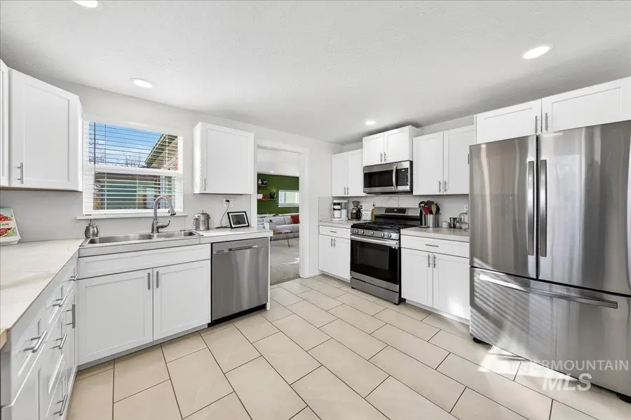 621 N Roosevelt St, Boise, ID 83706 - #3