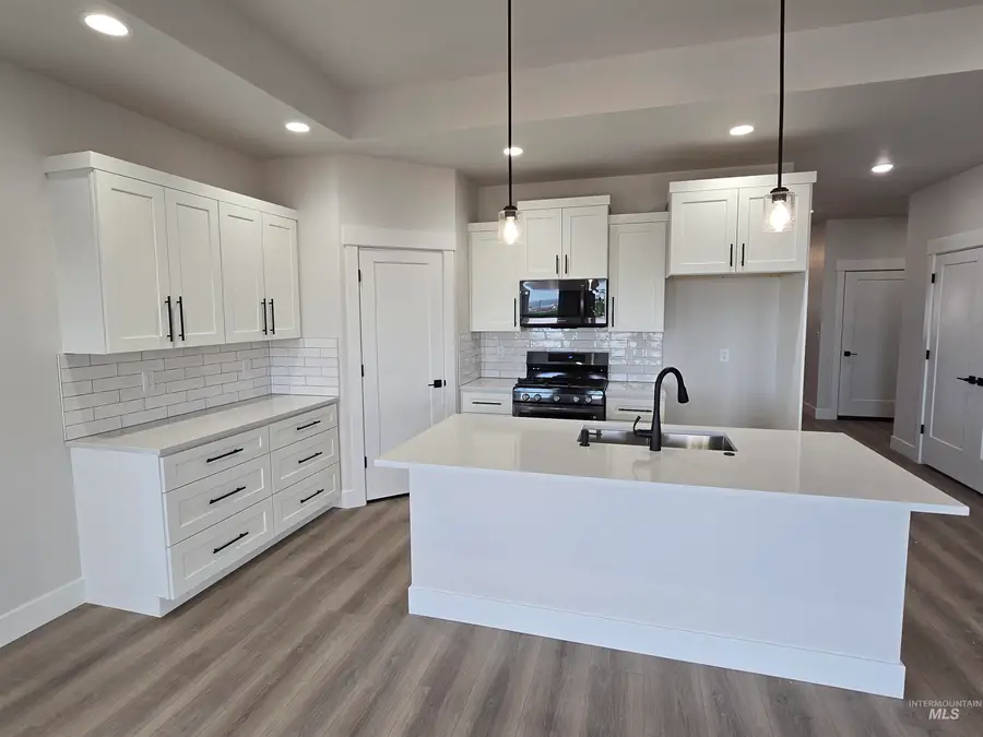 3086 Orion Ave, Twin Falls, ID 83301 - #3
