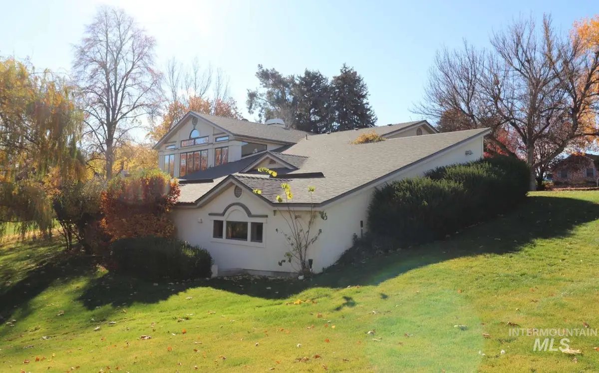 2300 W Aspen Cove Dr, Meridian, ID 83642 - #1