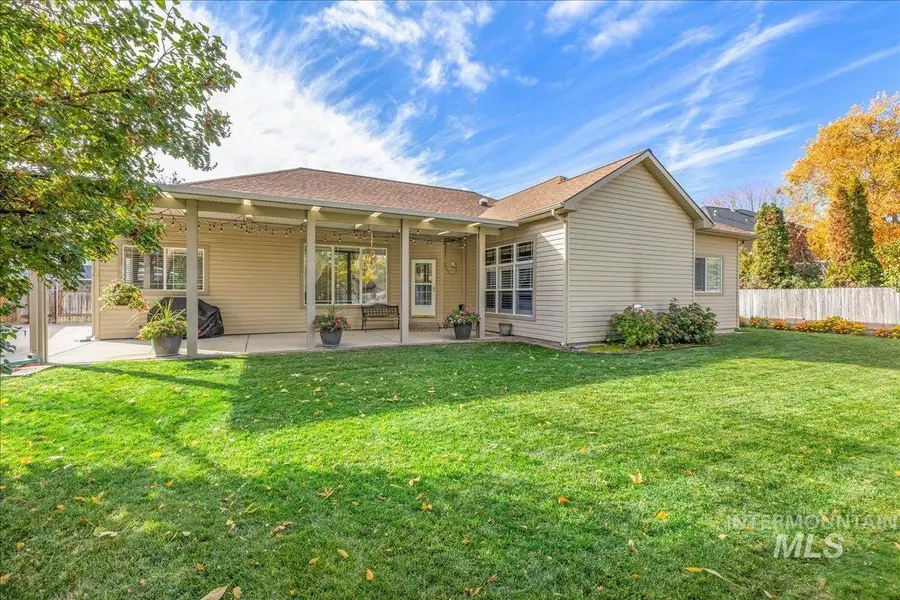 2186 Santa Clara Dr, Meridian, ID 83642 - #2