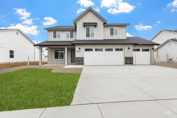 8281 E Bright Angel Dr, Nampa, ID 83687