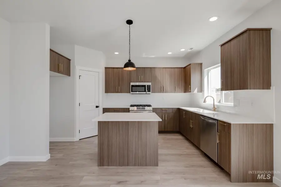 8214 E Cool River Loop, Nampa, ID 83687 - #3