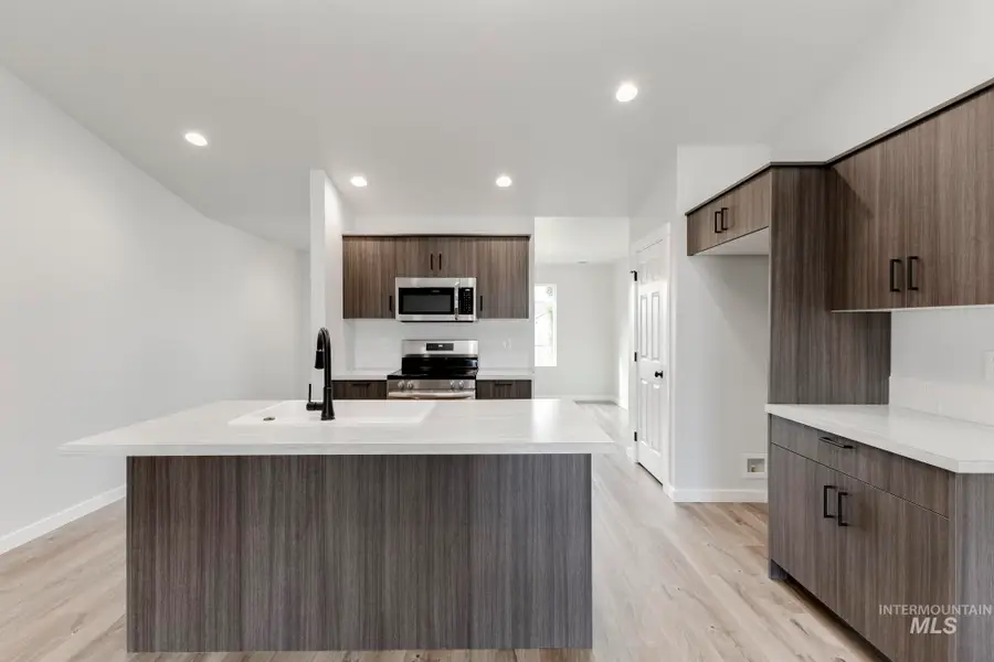 7155 E Shields Dr, Nampa, ID 83687 - #3