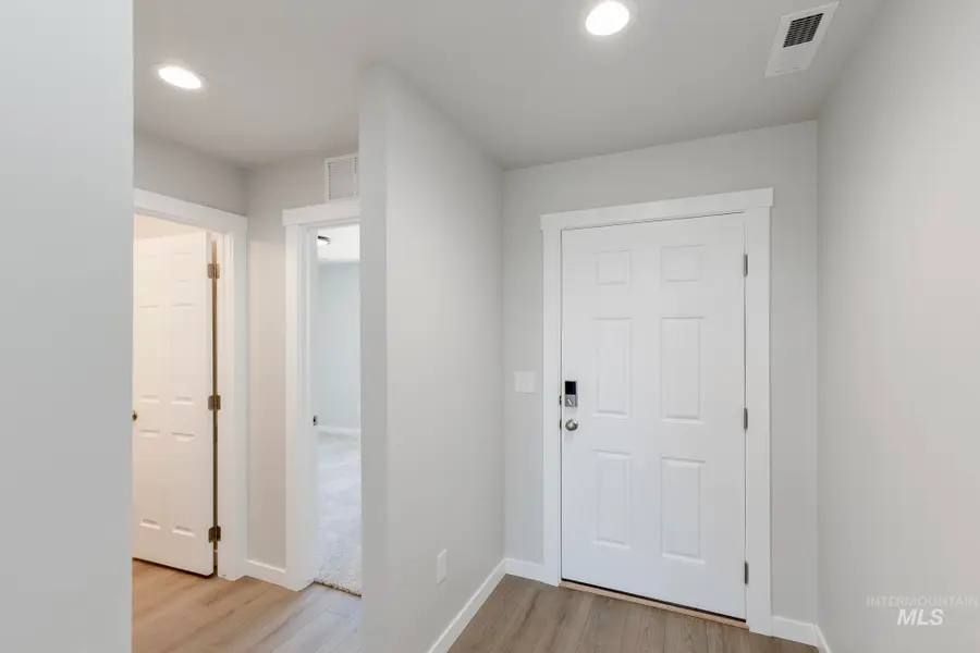 5456 S Bittercreek Ave, Meridian, ID 83642 - #2