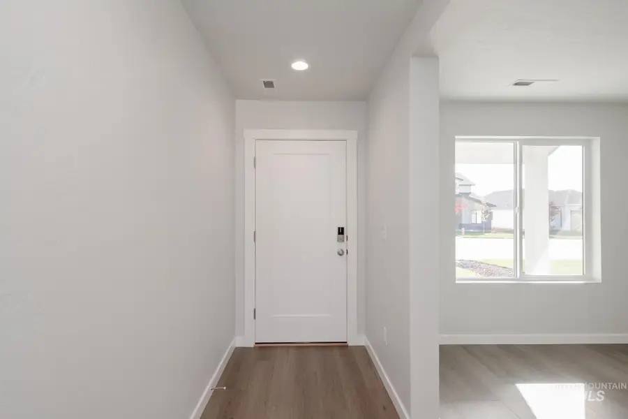 5408 S Desert Cactus Ave, Meridian, ID 83642 - #2