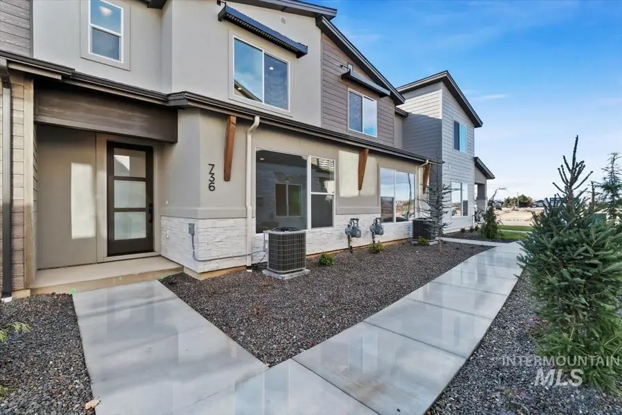 736 S Calhoun Ln, Star, ID 83669 - #3