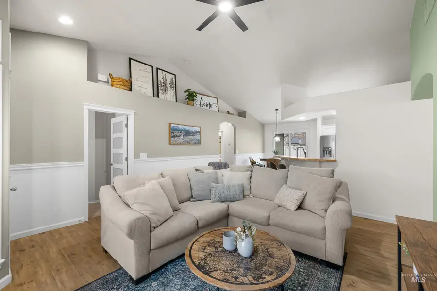 5201 N Toscana Ave, Meridian, ID 83642 - #3