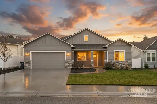63 S Ravine Way, Nampa, ID 83687