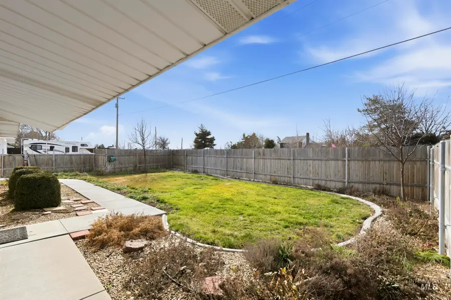 16714 Farmway Rd, Caldwell, ID 83607 - #3