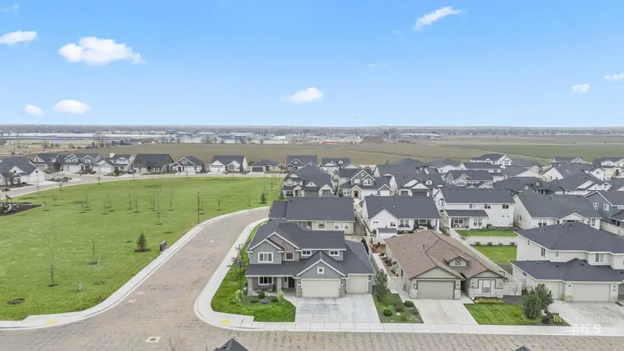 3827 W Viso St, Meridian, ID 83646 - #2