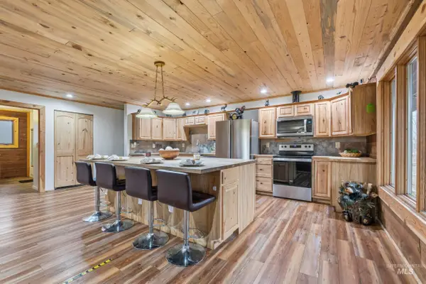 2929 Waterwheel Road, Emmett, ID 83617