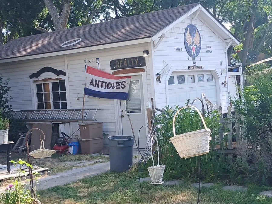 310 N 9th E, Mountain Home, ID 83647 - #2