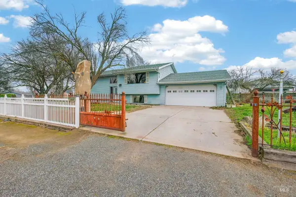 3181 Hallgren Drive, Clarkston, WA 99403