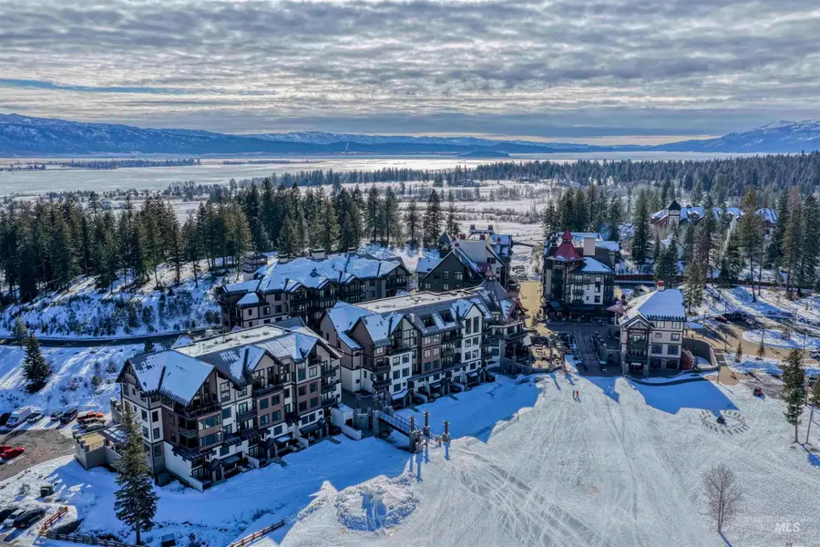 780 Village Dr #305, Donnelly, ID 83615 - #2