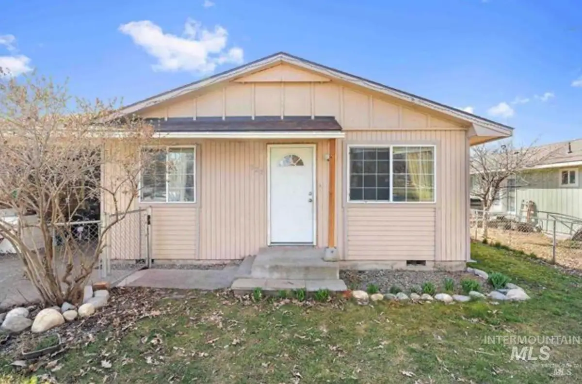 325 W Ave E, Jerome, ID 83338 - #1