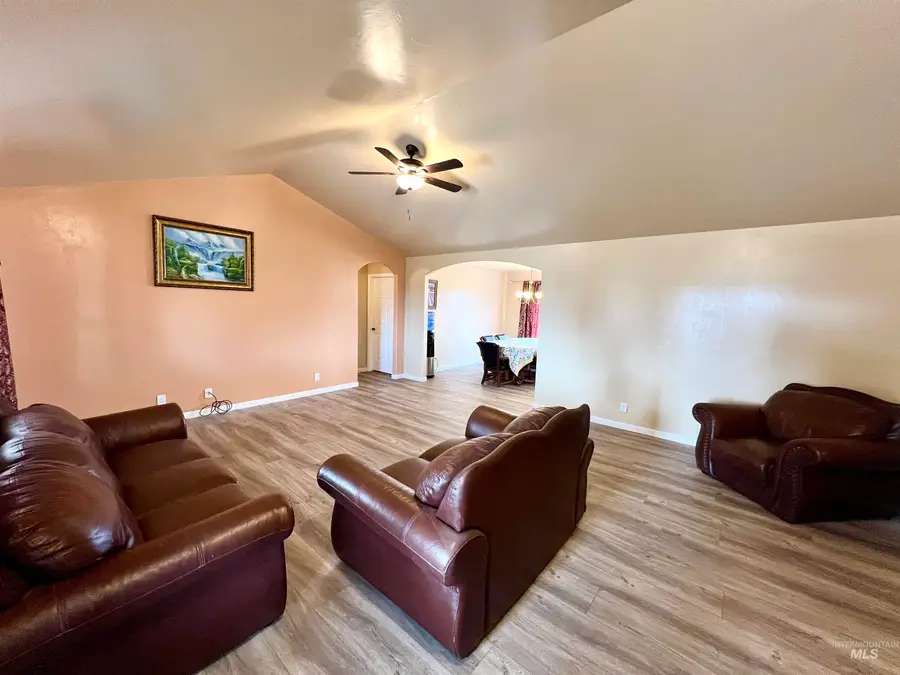 842 W 400 S, Heyburn, ID 83336 - #2