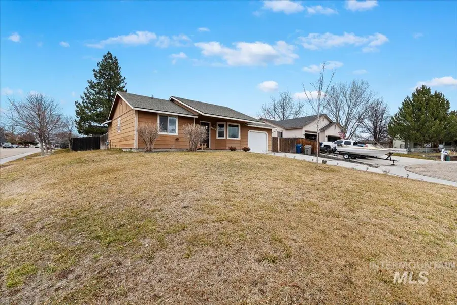 2424 Taffy Ct, Nampa, ID 83687 - #3