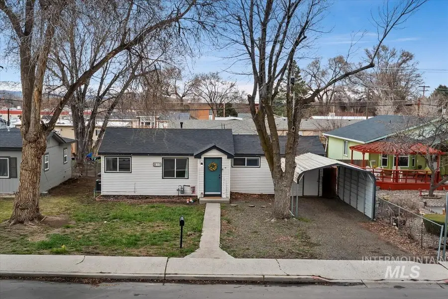 810 N 3rd E, Mountain Home, ID 83647 - #2