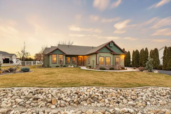 7901 S Chisum Way, Meridian, ID 83642