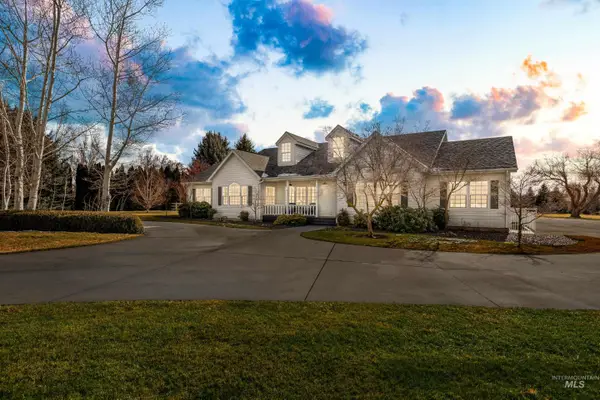 2525 N Equestrian Place, Eagle, ID 83616