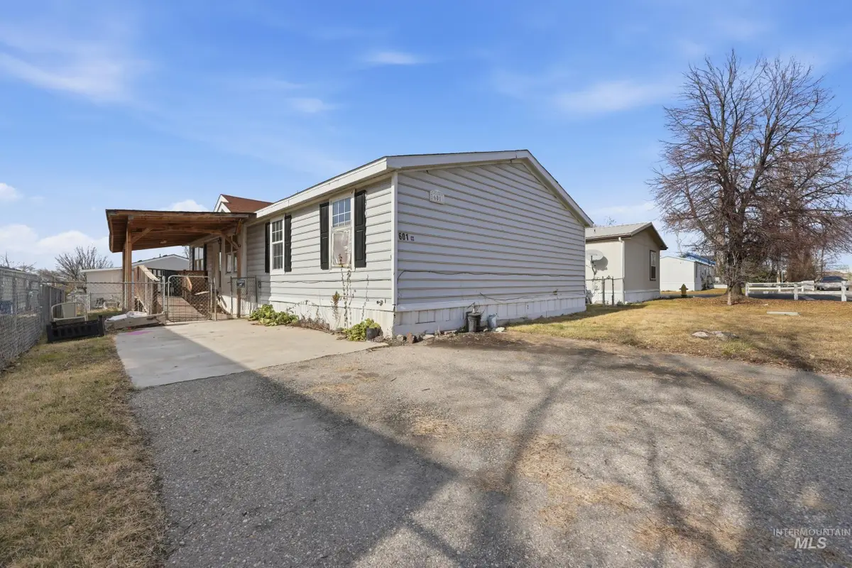 601 N 42nd St, Nampa, ID 83651 - #1