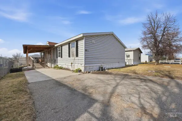 601 N 42nd St, Nampa, ID 83651