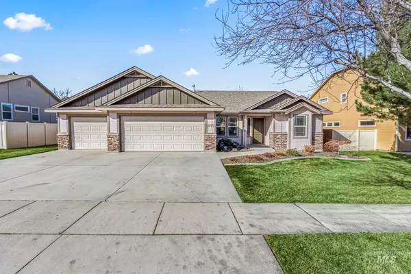 2015 S Sandcrest Loop, Nampa, ID 83686