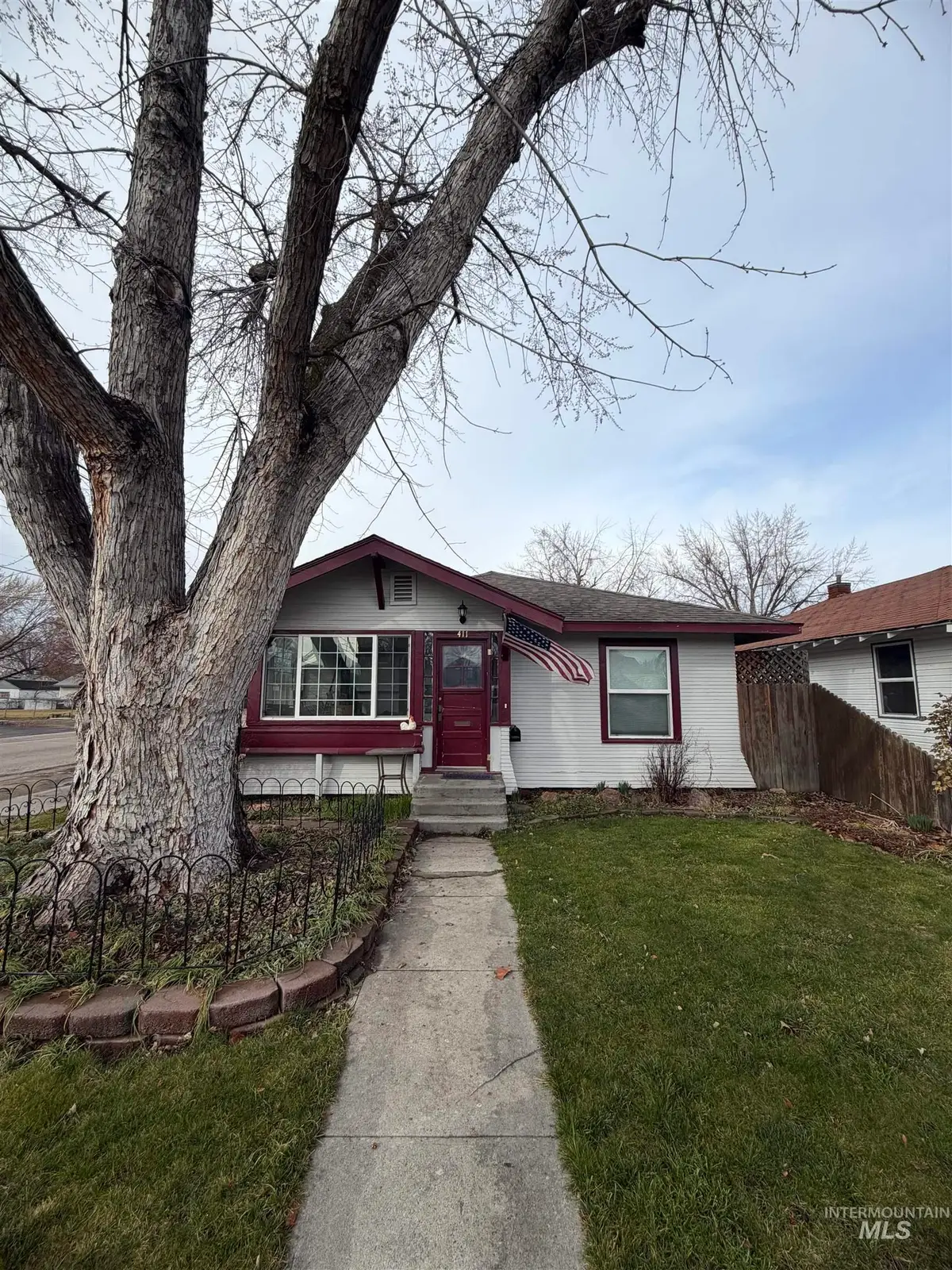411 S Wardwell Ave, Emmett, ID 83617 - #1