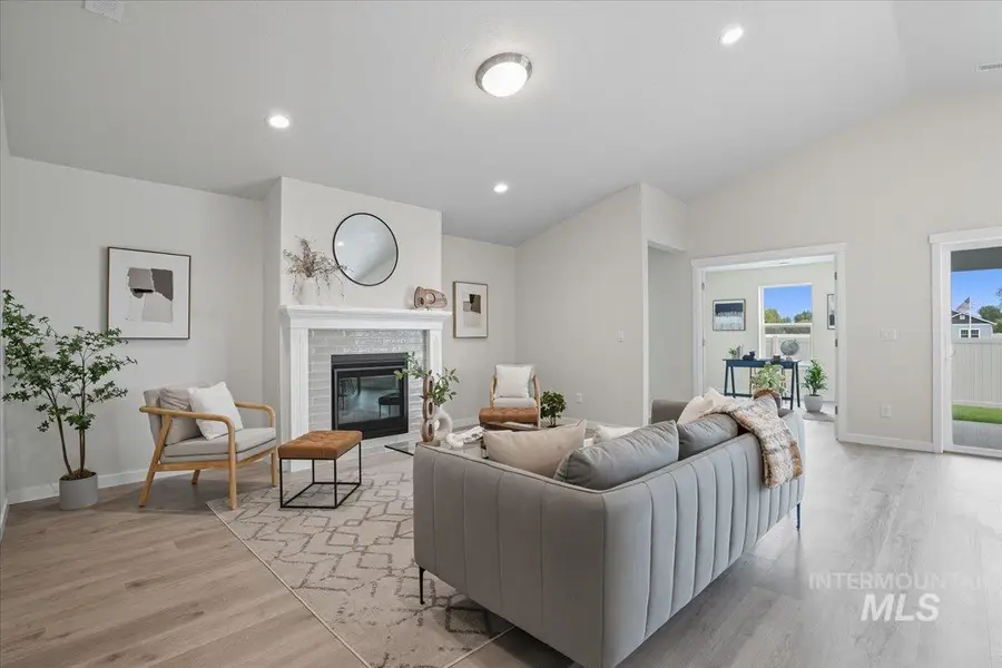 1818 Windhelm St, Caldwell, ID 83605 - #2