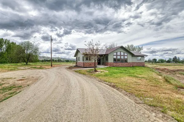 3131 Fuller Rd, Emmett, ID 83617