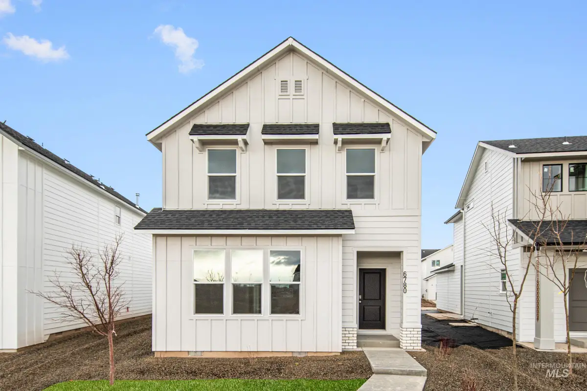 6780 W Redwood Creek Dr, Meridian, ID 83646 - #1