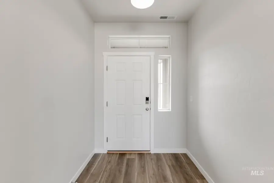 5386 S Bittercreek Ave, Meridian, ID 83642 - #2