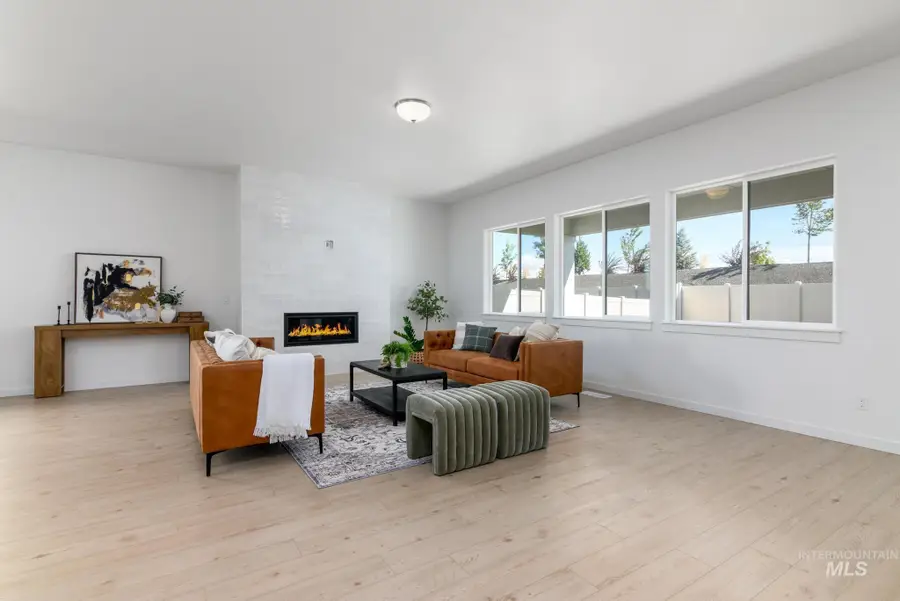 1101 N Bellingrath Ave, Middleton, ID 83644 - #2