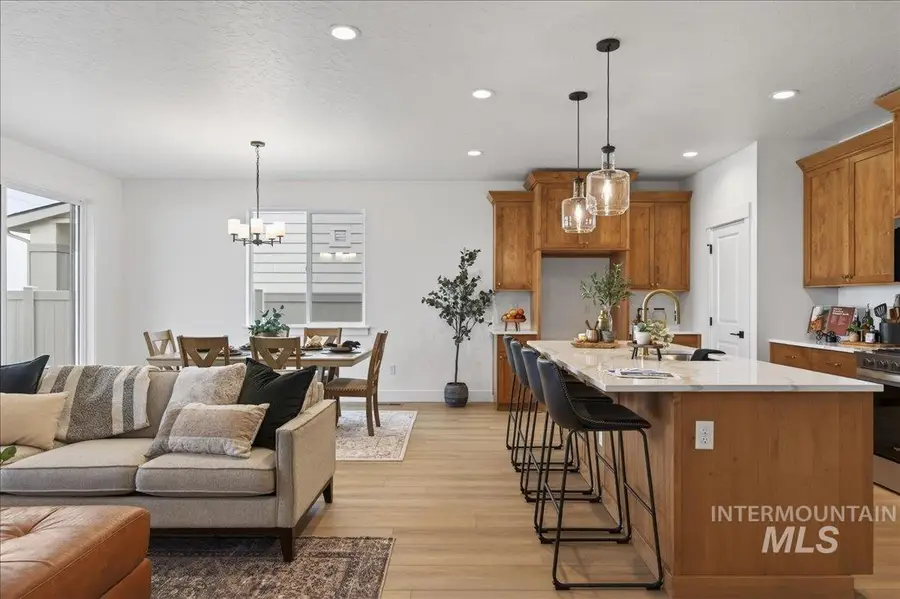 6230 W Snow Currant St, Meridian, ID 83646 - #3